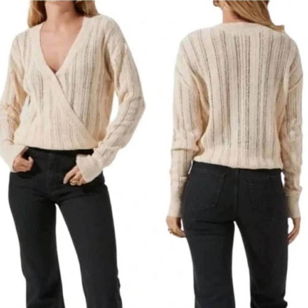 NWT ASTR Faux Wrap Pointelle Knit Long Sleeve Sweater Top Pullover Cream M - Picture 4 of 5